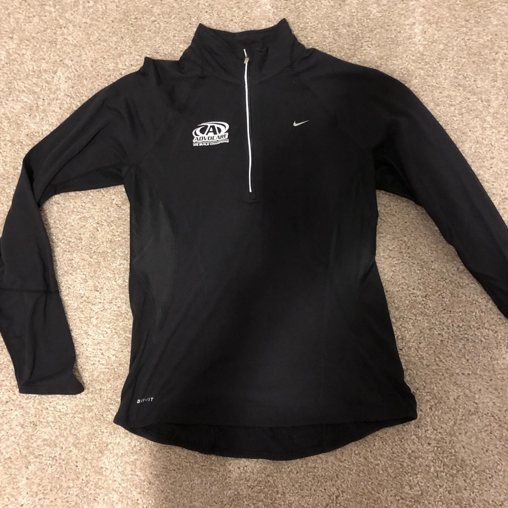 Nike dry fit pullover with Advocare logo